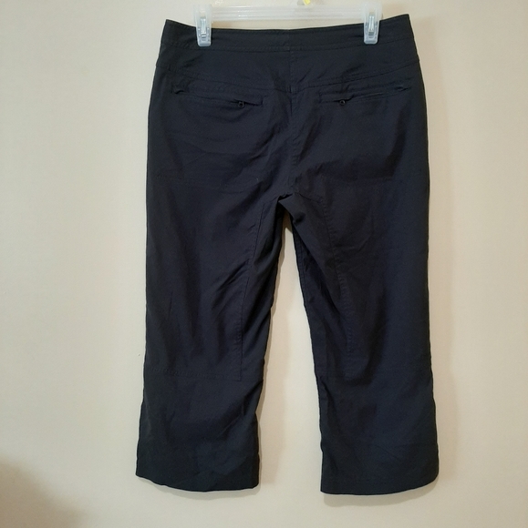 MEC Black Adjustable Waist Capris - Picture 7 of 7